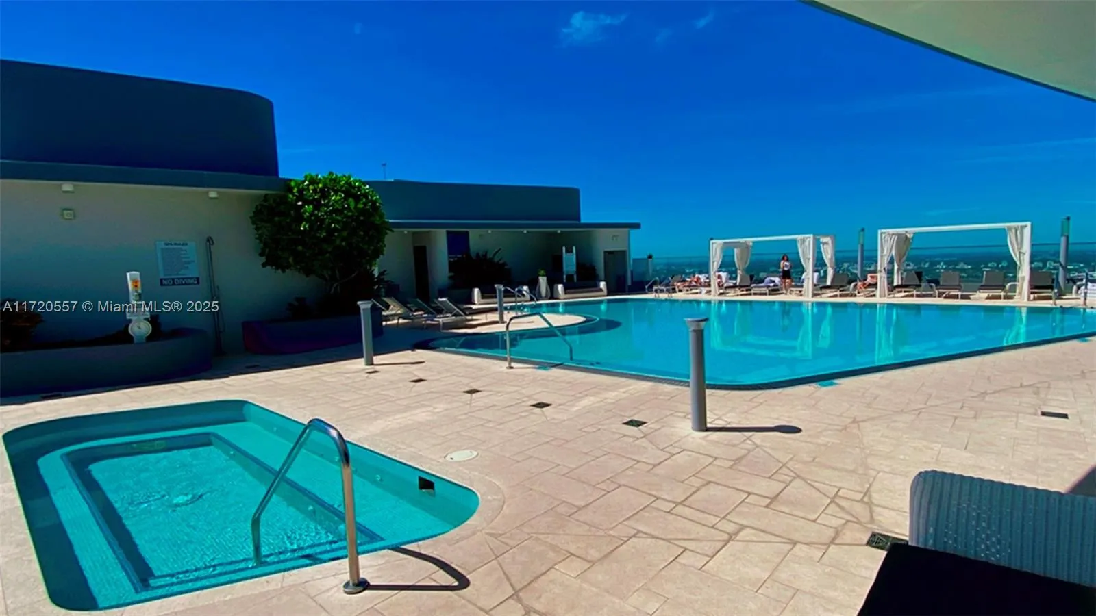 Miami, Florida 33131, United States, 3 Bedrooms Bedrooms, ,4 BathroomsBathrooms,Residential,Active,21098