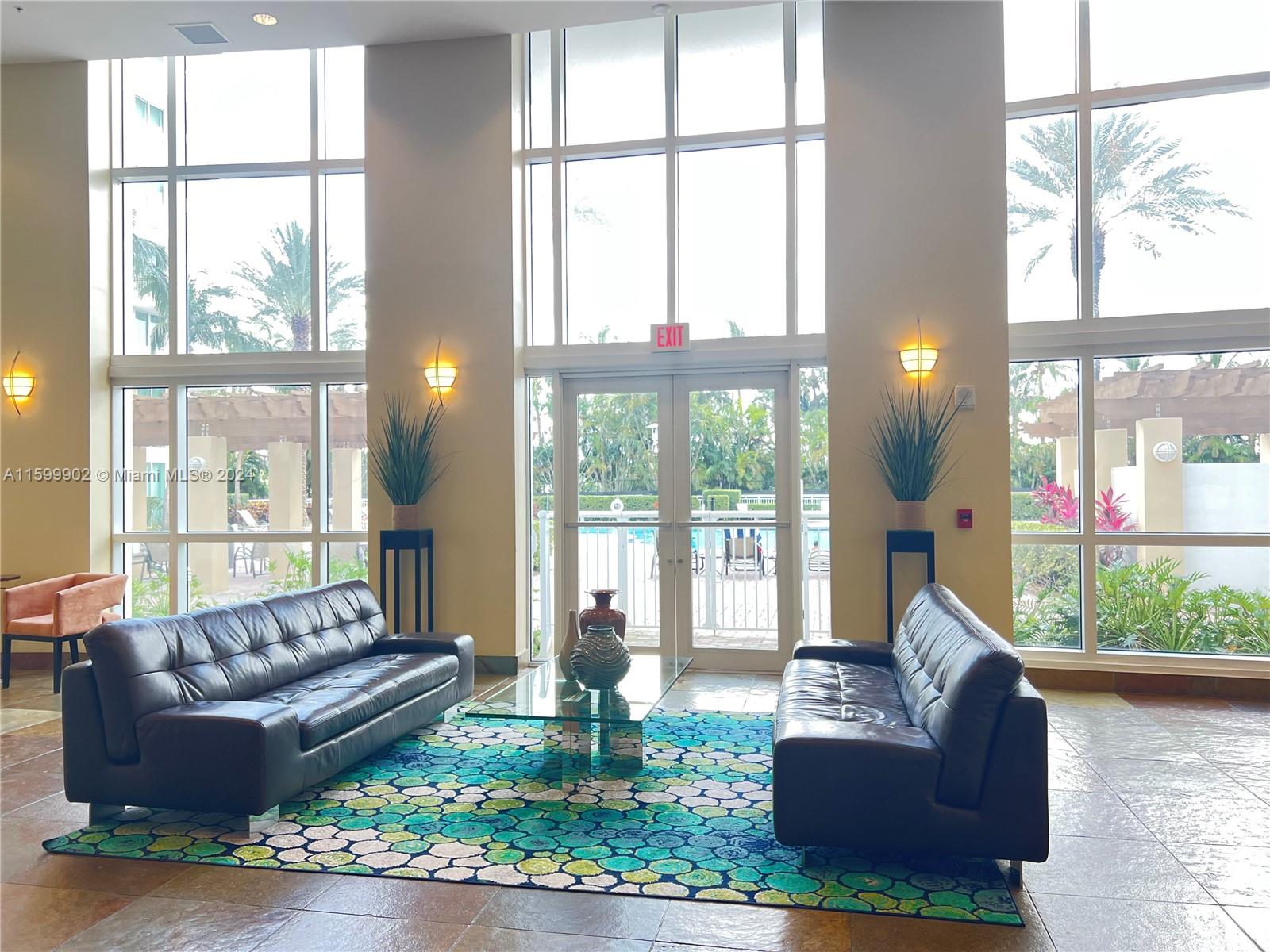 DUO CONDOMINIUM EAST - Residential