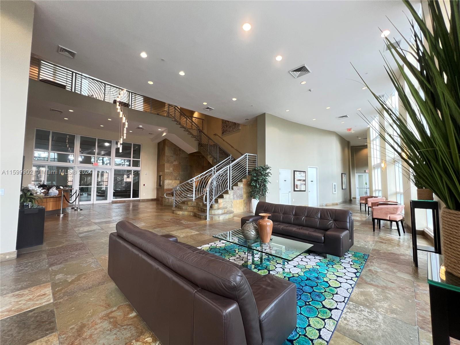 DUO CONDOMINIUM EAST - Residential