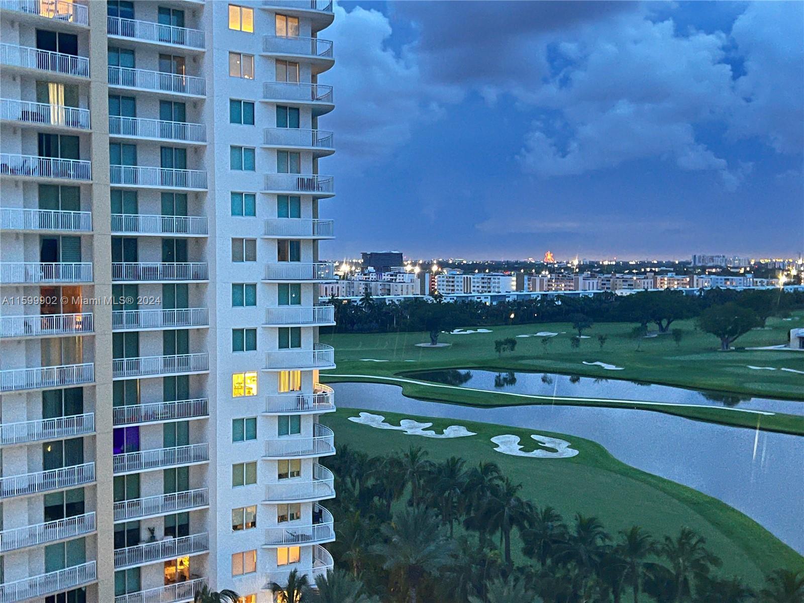DUO CONDOMINIUM EAST - Residential