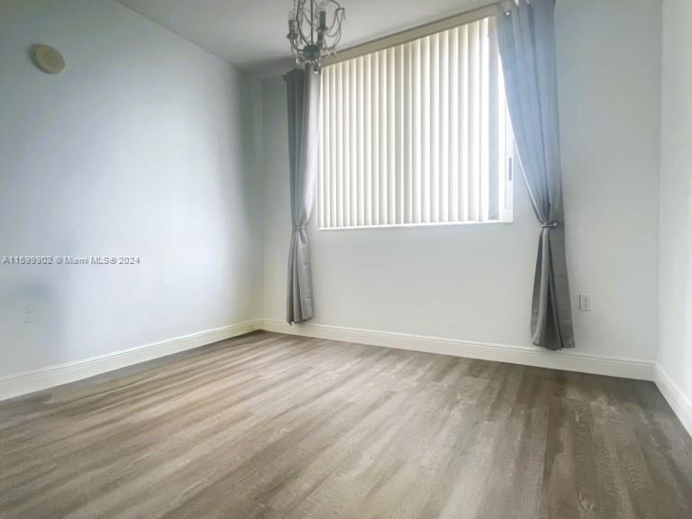 DUO CONDOMINIUM EAST - Residential