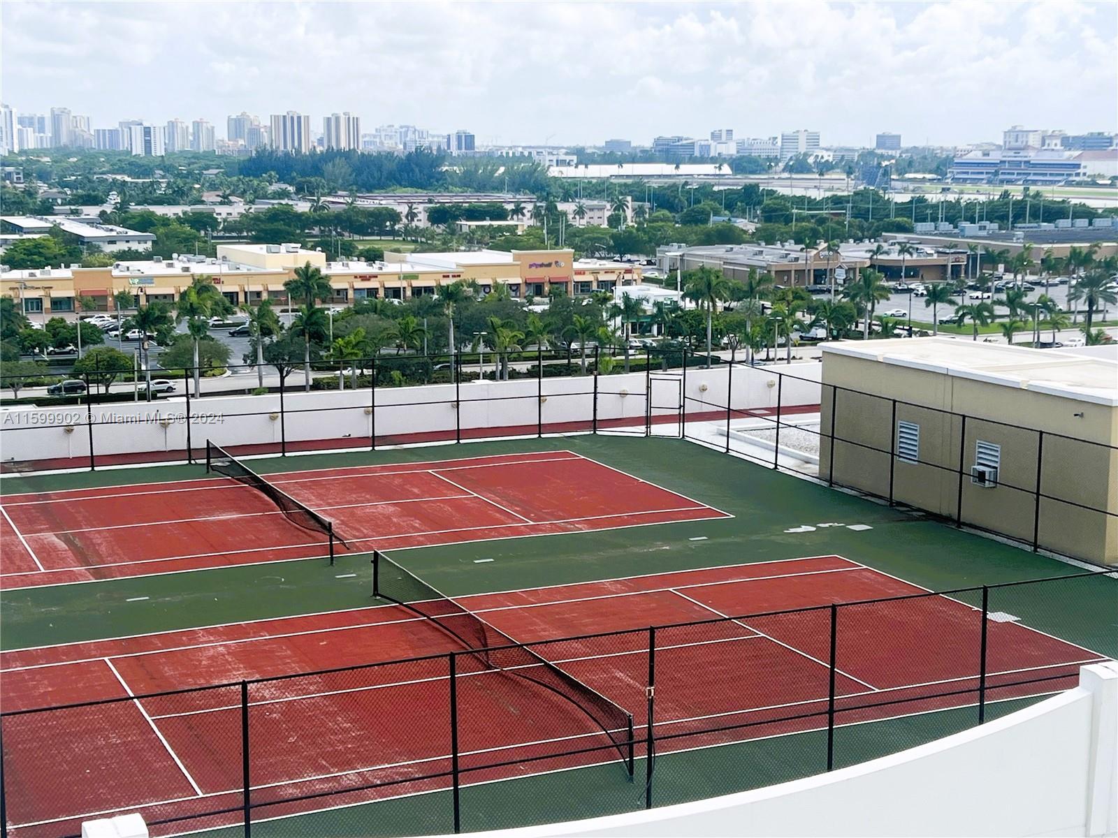 DUO CONDOMINIUM EAST - Residential