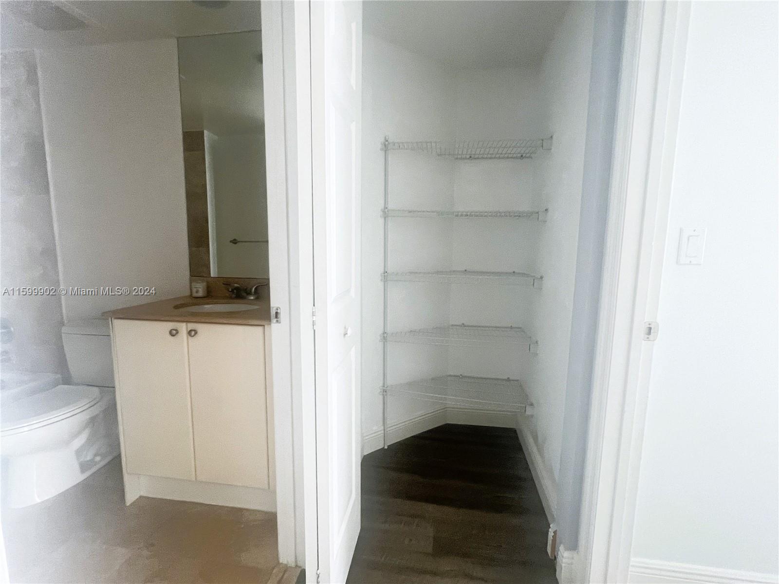 DUO CONDOMINIUM EAST - Residential