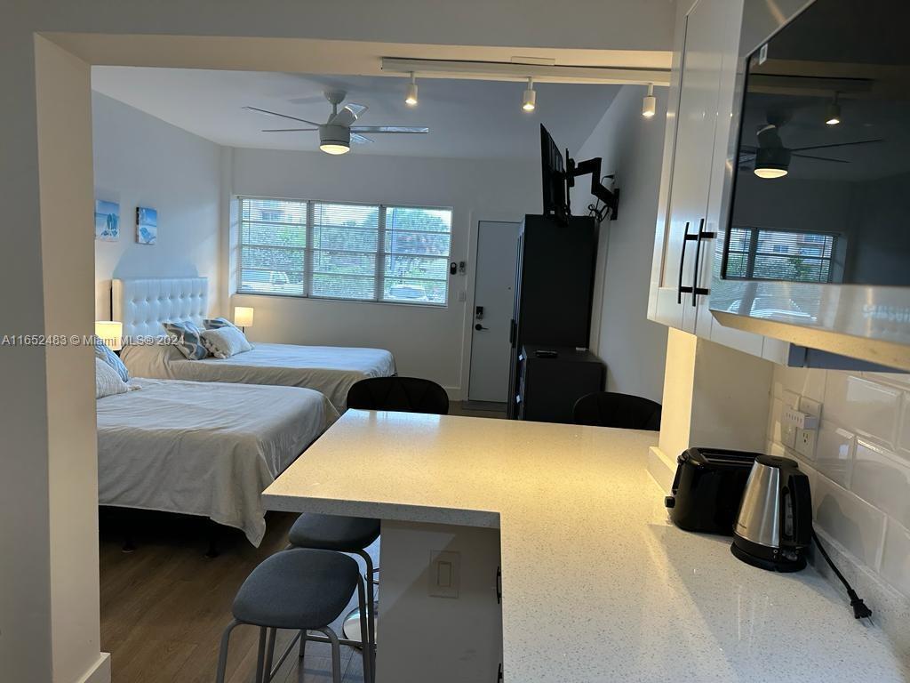 View Hallandale Beach, FL 33009 condo