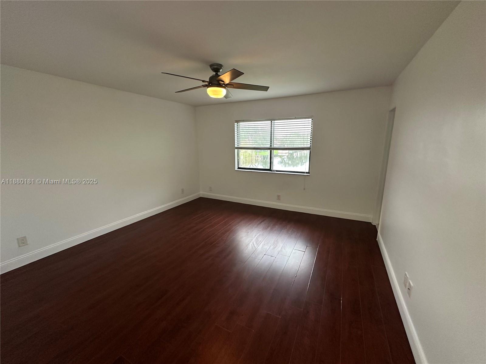 TWIN LAKE GARDENS - Residential Lease