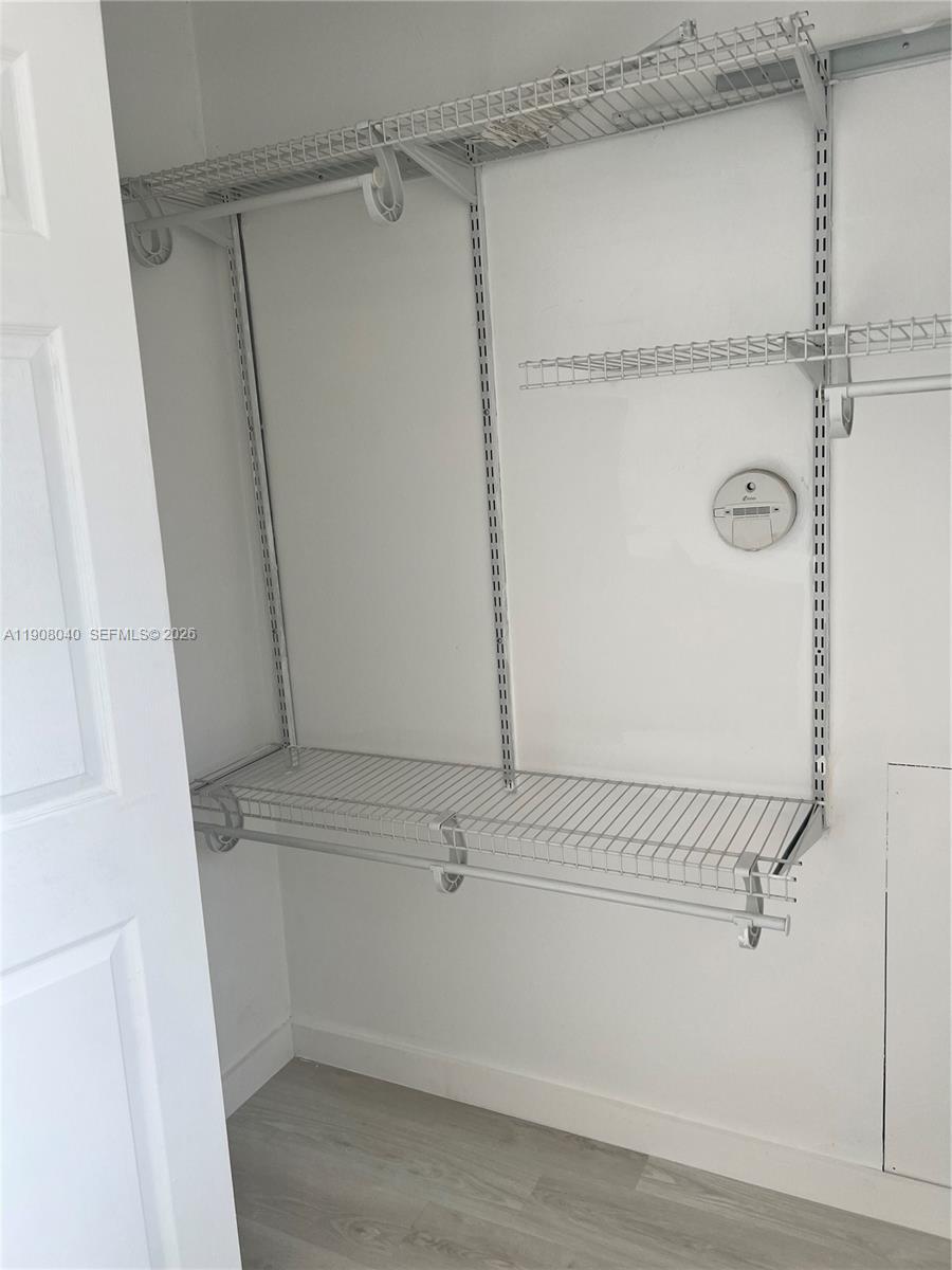 WELLEBY TOWNHOME 1 CONDO - Residential