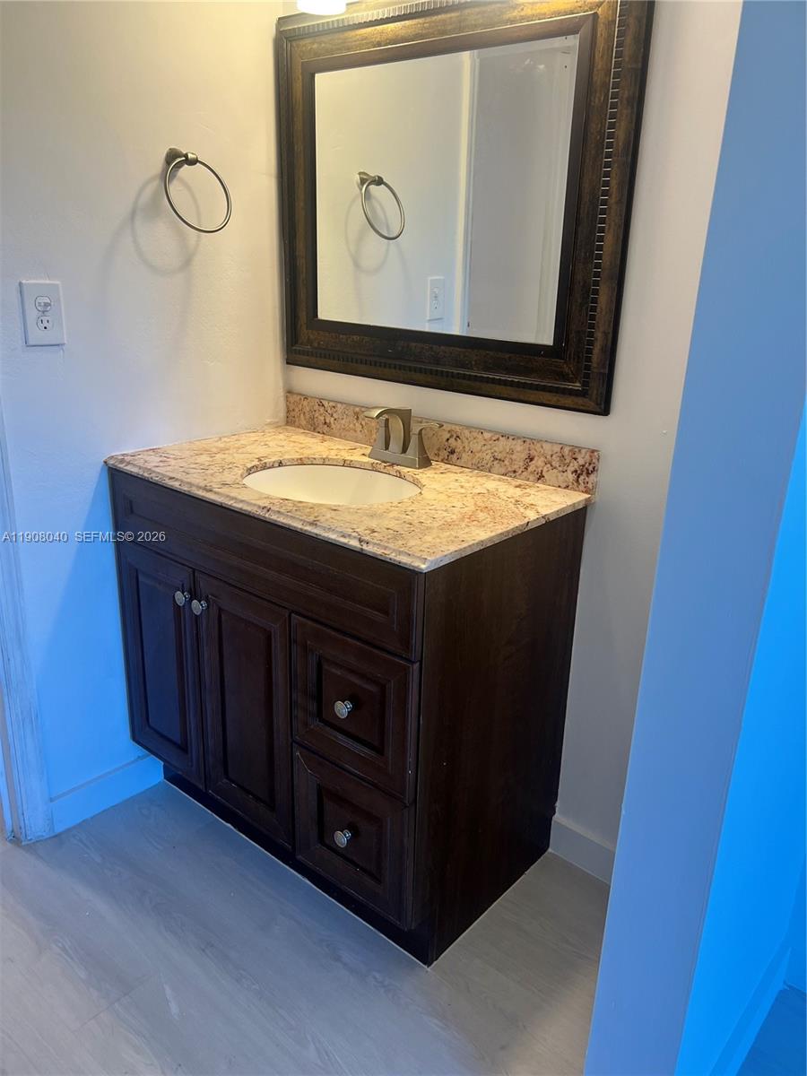 WELLEBY TOWNHOME 1 CONDO - Residential