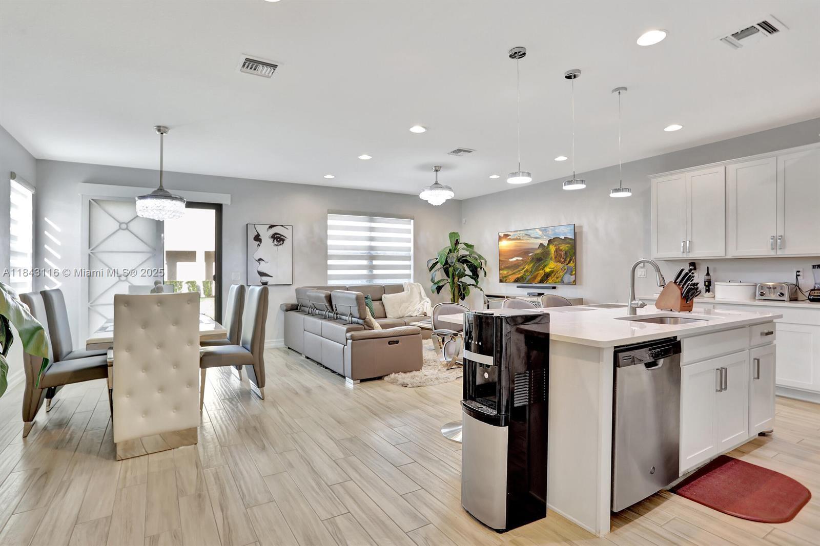 9517 Glider Way