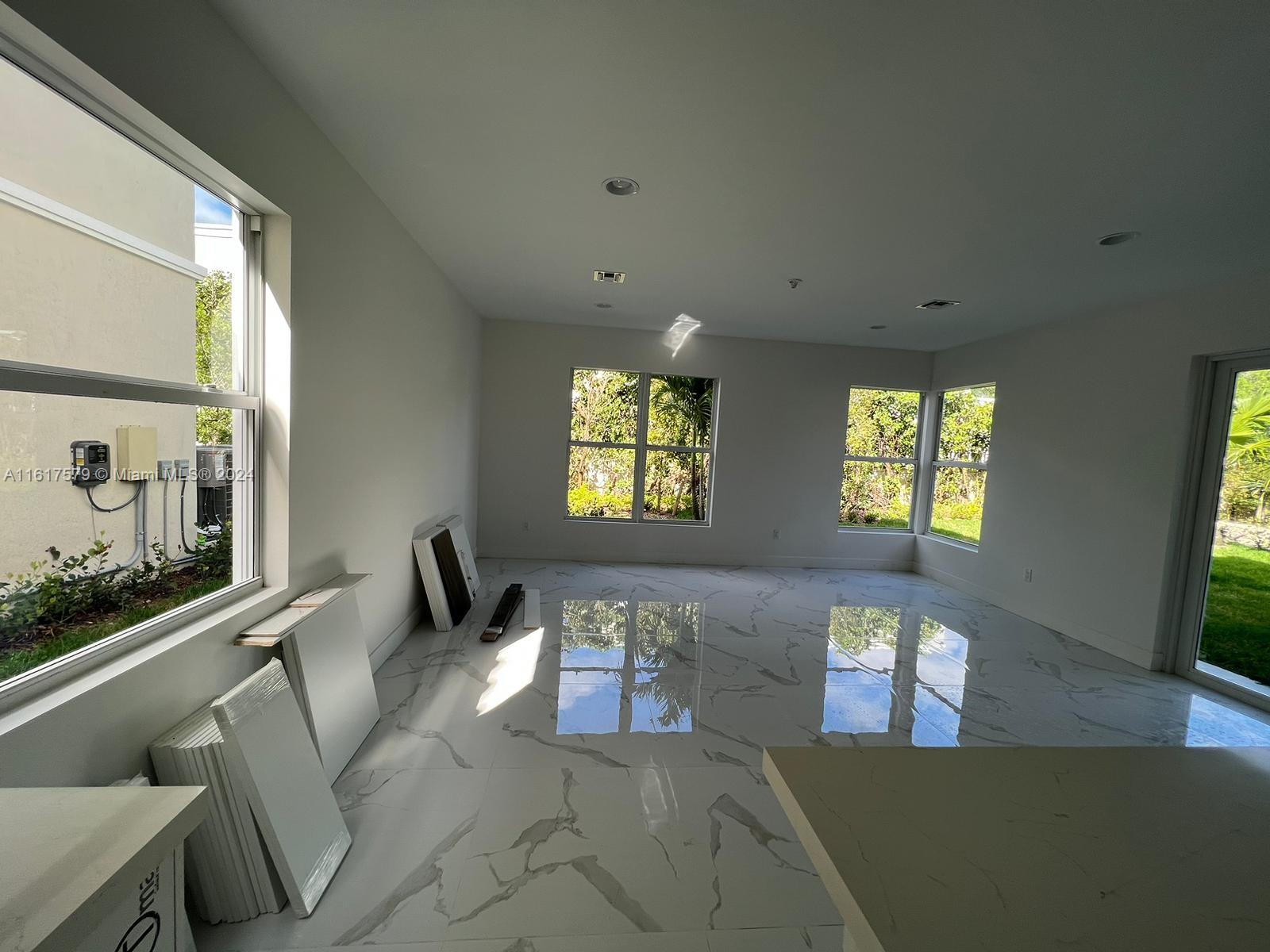 FOREST VIEW ESTATES - Residential