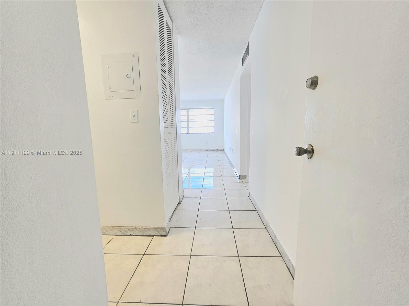 WINDWARD CONDO - Residential Lease