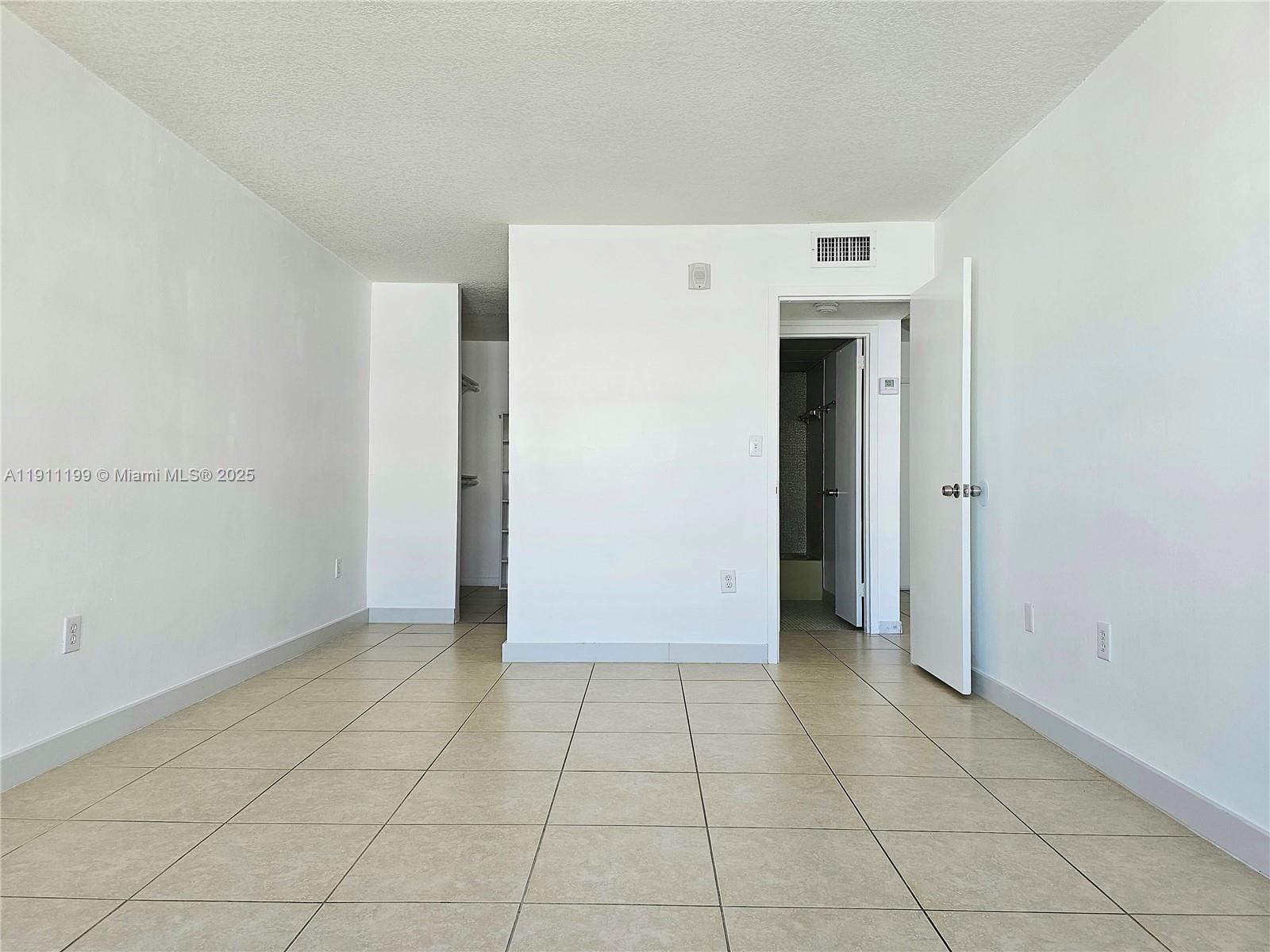 WINDWARD CONDO - Residential Lease