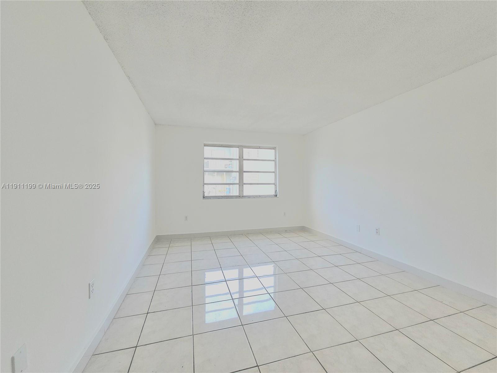 WINDWARD CONDO - Residential Lease