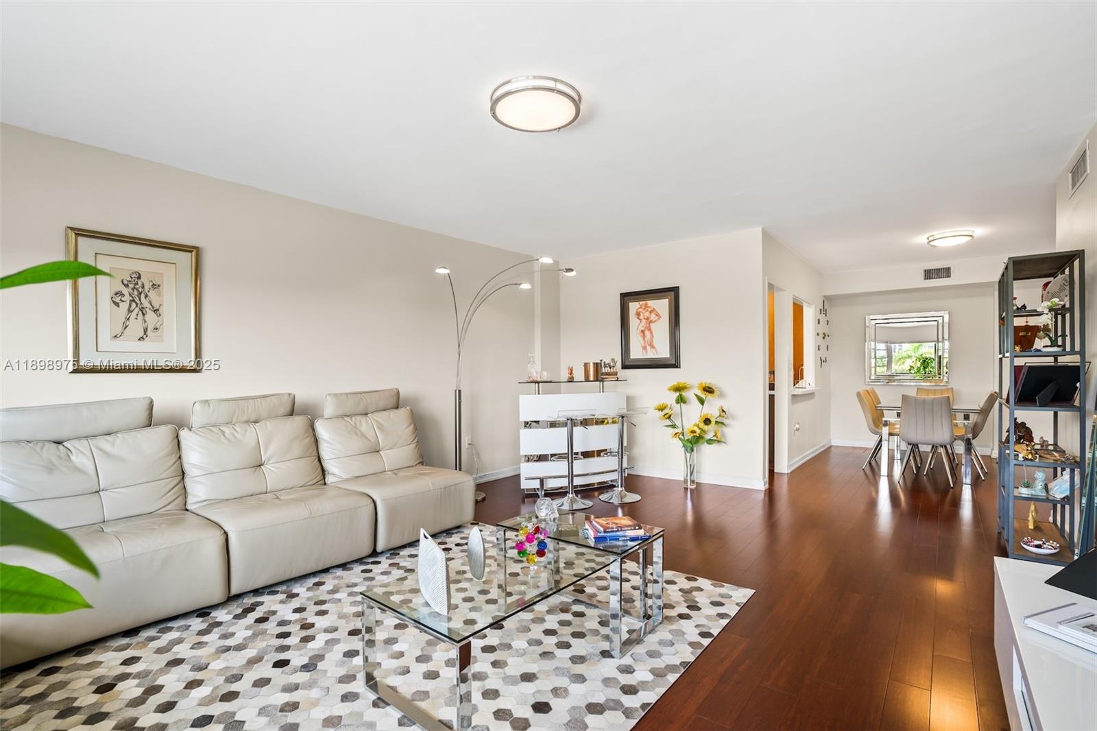 THE SHORES CONDOMINIUM - Residential