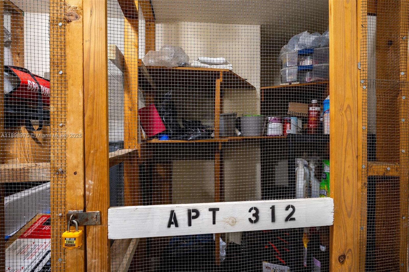 THE SHORES CONDOMINIUM - Residential