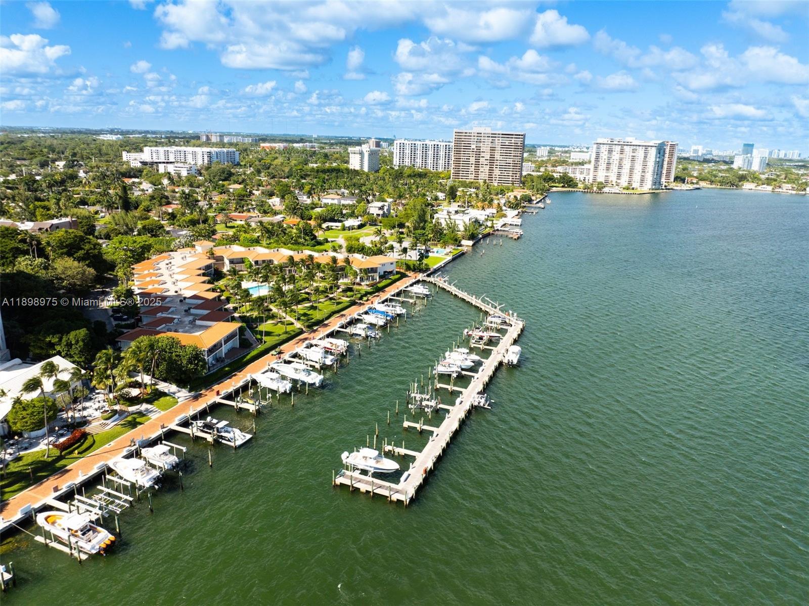 THE SHORES CONDOMINIUM - Residential