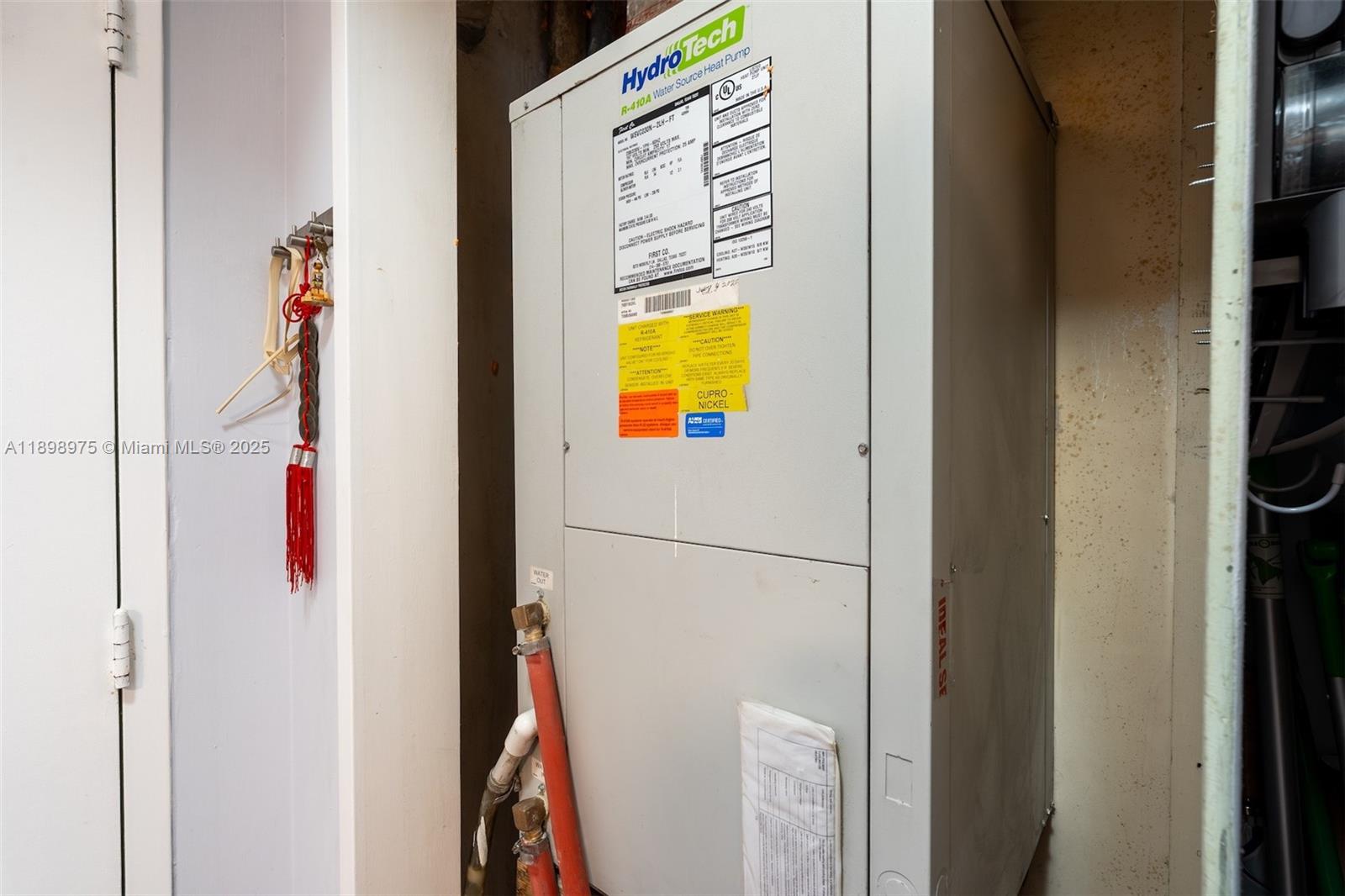 THE SHORES CONDOMINIUM - Residential