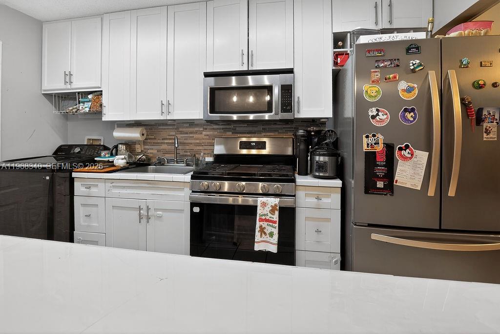 RO-MONT SOUTH CONDO J - Residential