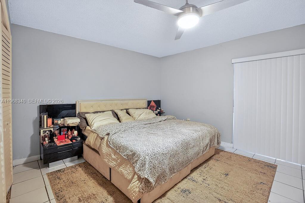 RO-MONT SOUTH CONDO J - Residential