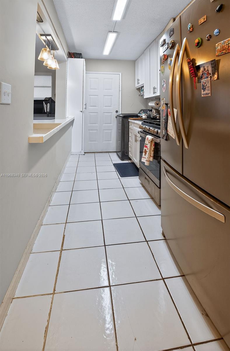 RO-MONT SOUTH CONDO J - Residential