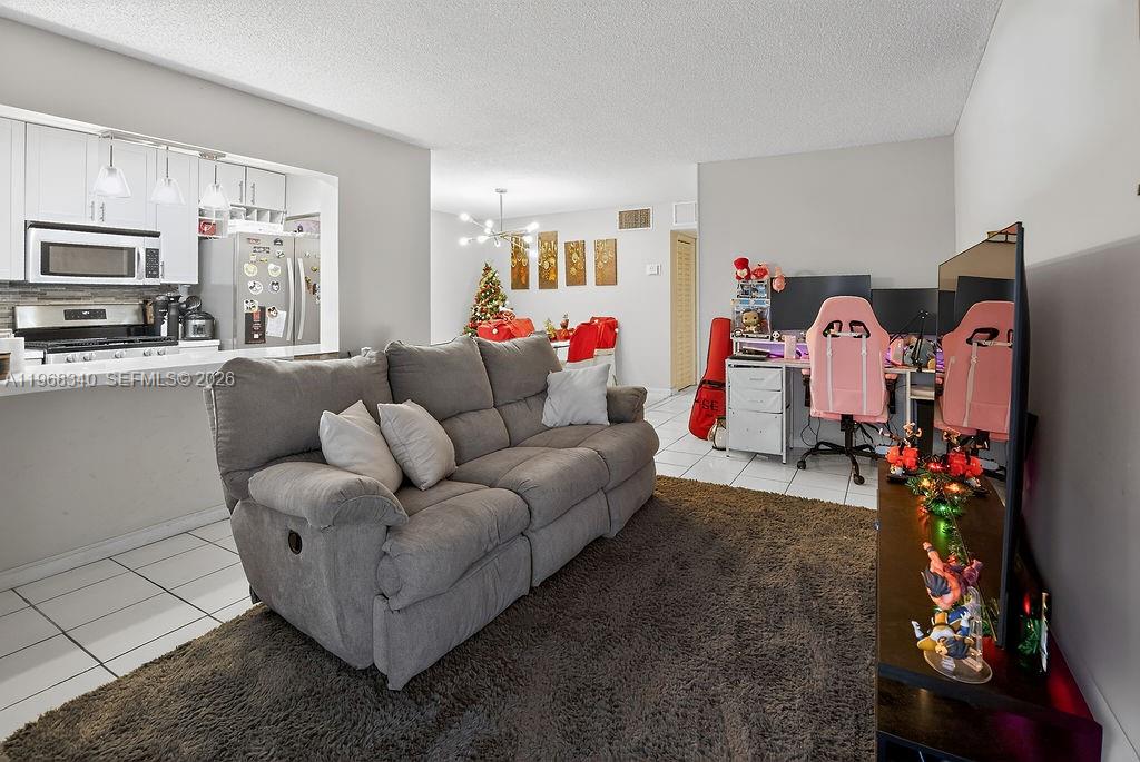 RO-MONT SOUTH CONDO J - Residential