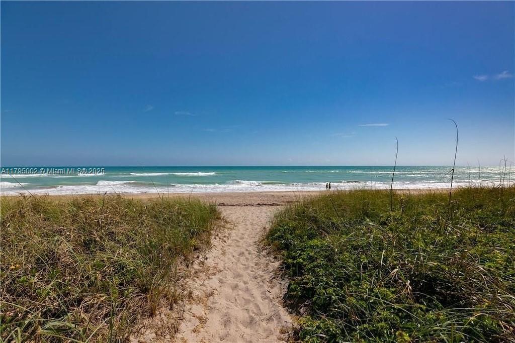 VILLA DEL SOL CONDOMINIUM - Residential