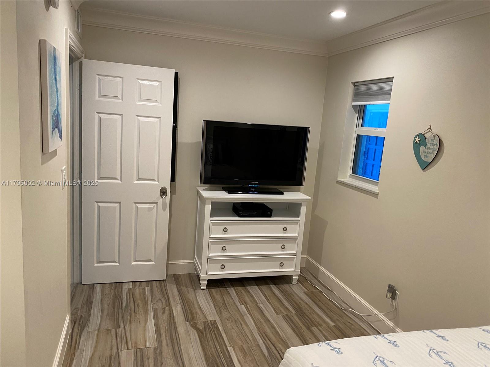 VILLA DEL SOL CONDOMINIUM - Residential