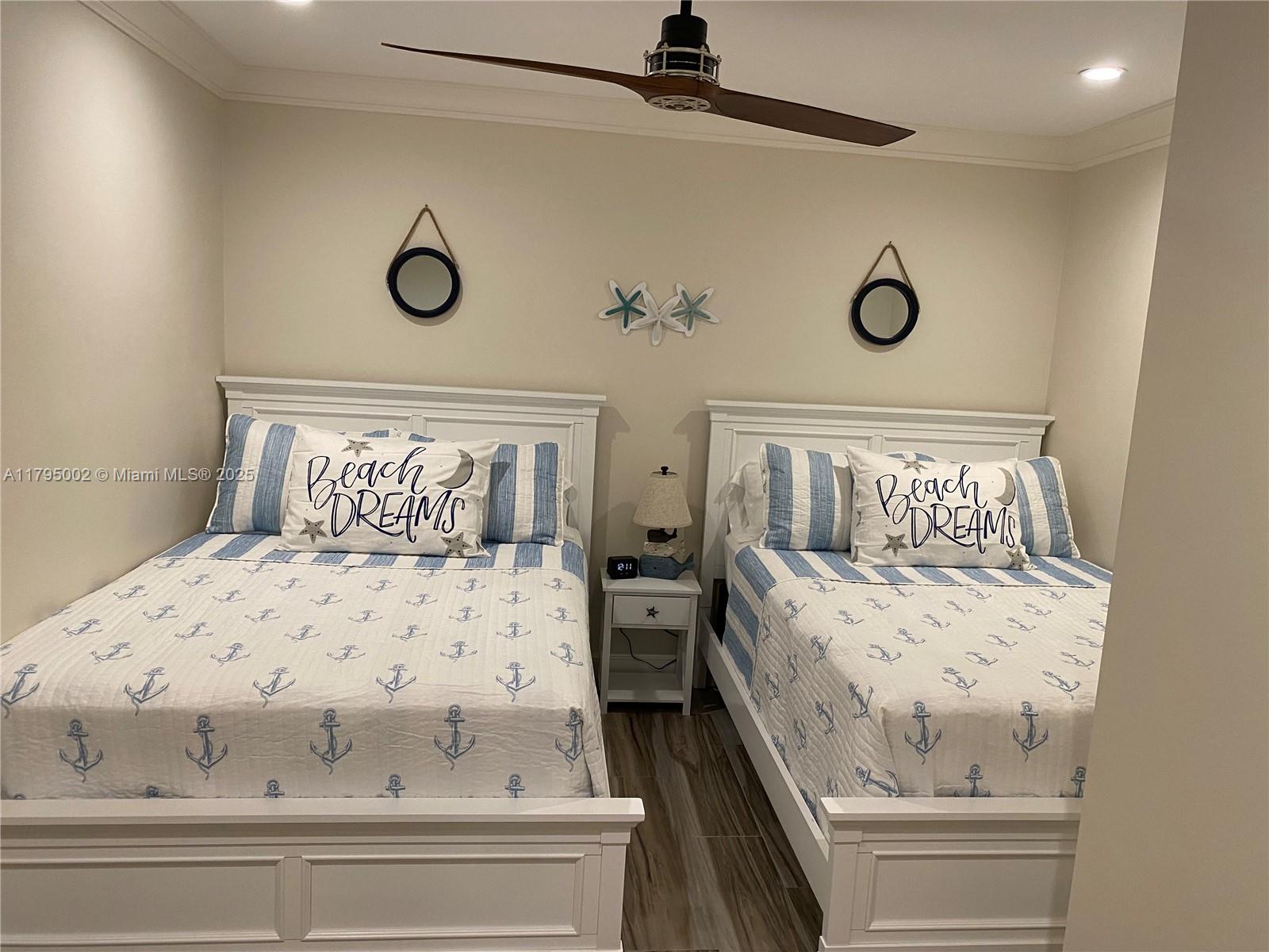 VILLA DEL SOL CONDOMINIUM - Residential