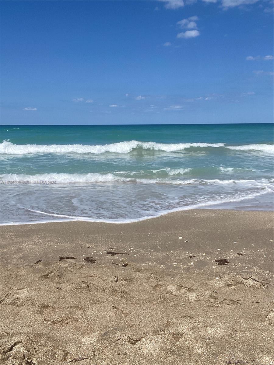 VILLA DEL SOL CONDOMINIUM - Residential