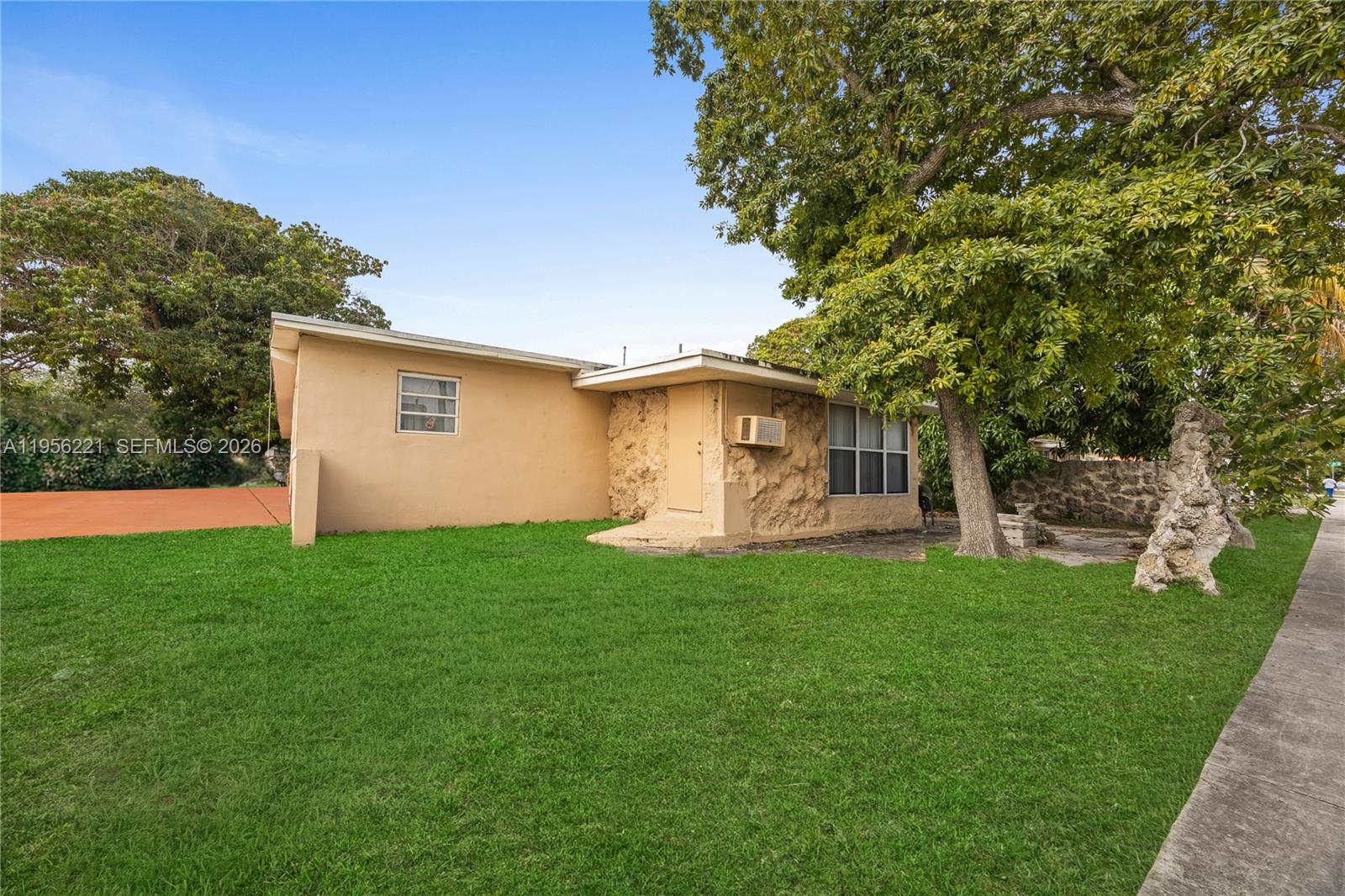 LAKE FOREST SEC 4 - Residential