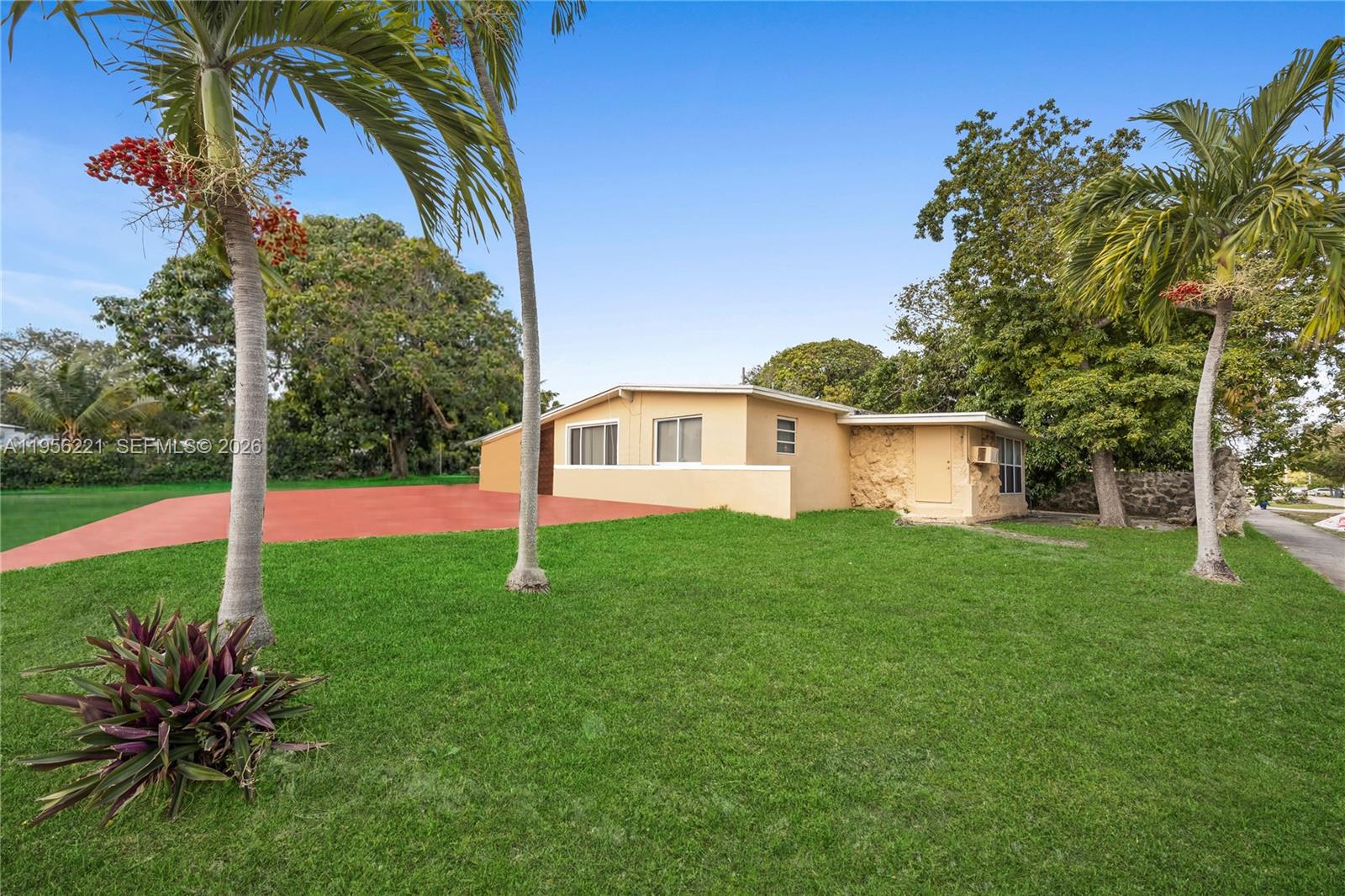 LAKE FOREST SEC 4 - Residential