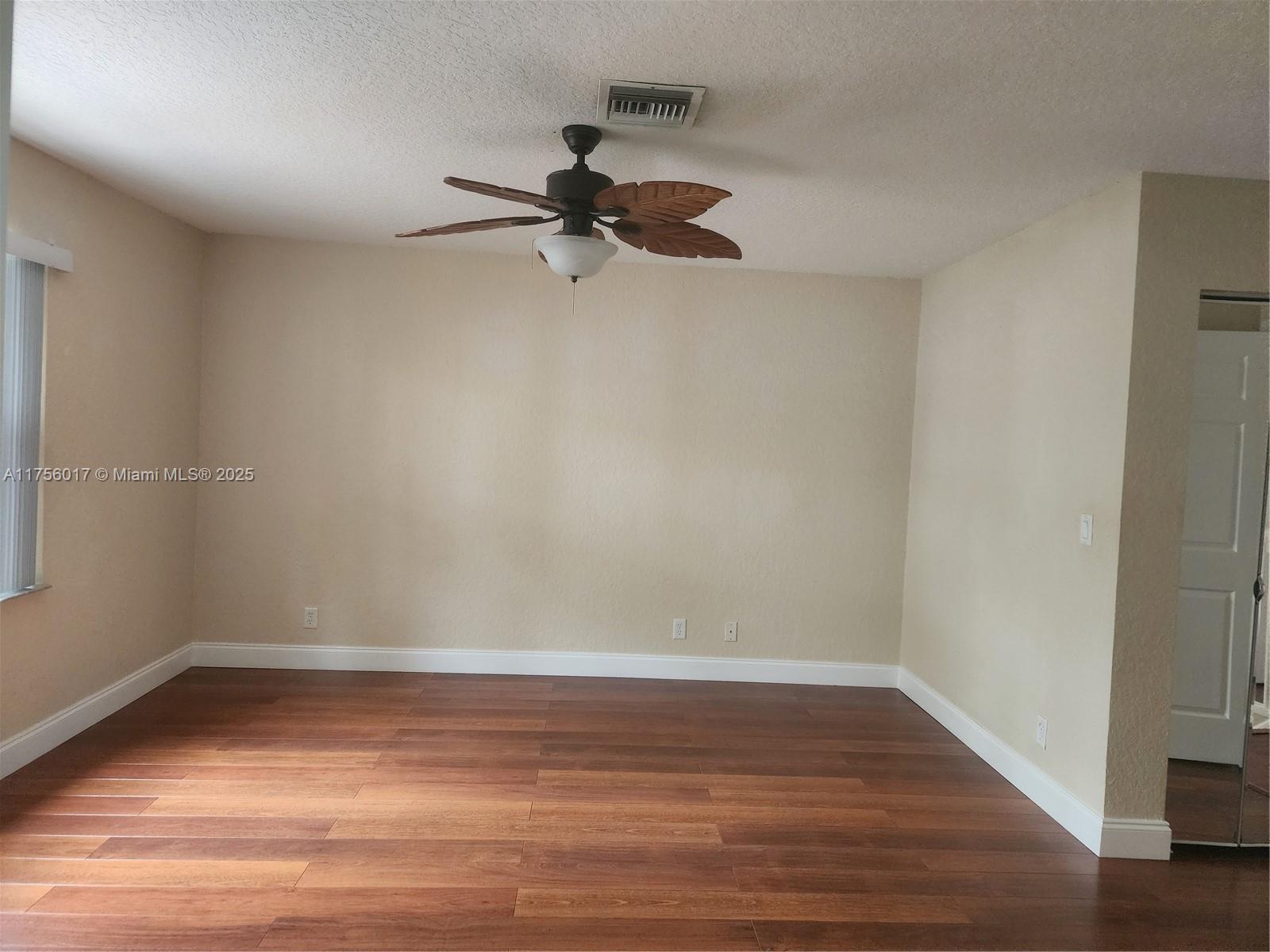 HILLSBORO COUNTRY CLUB - Residential Lease