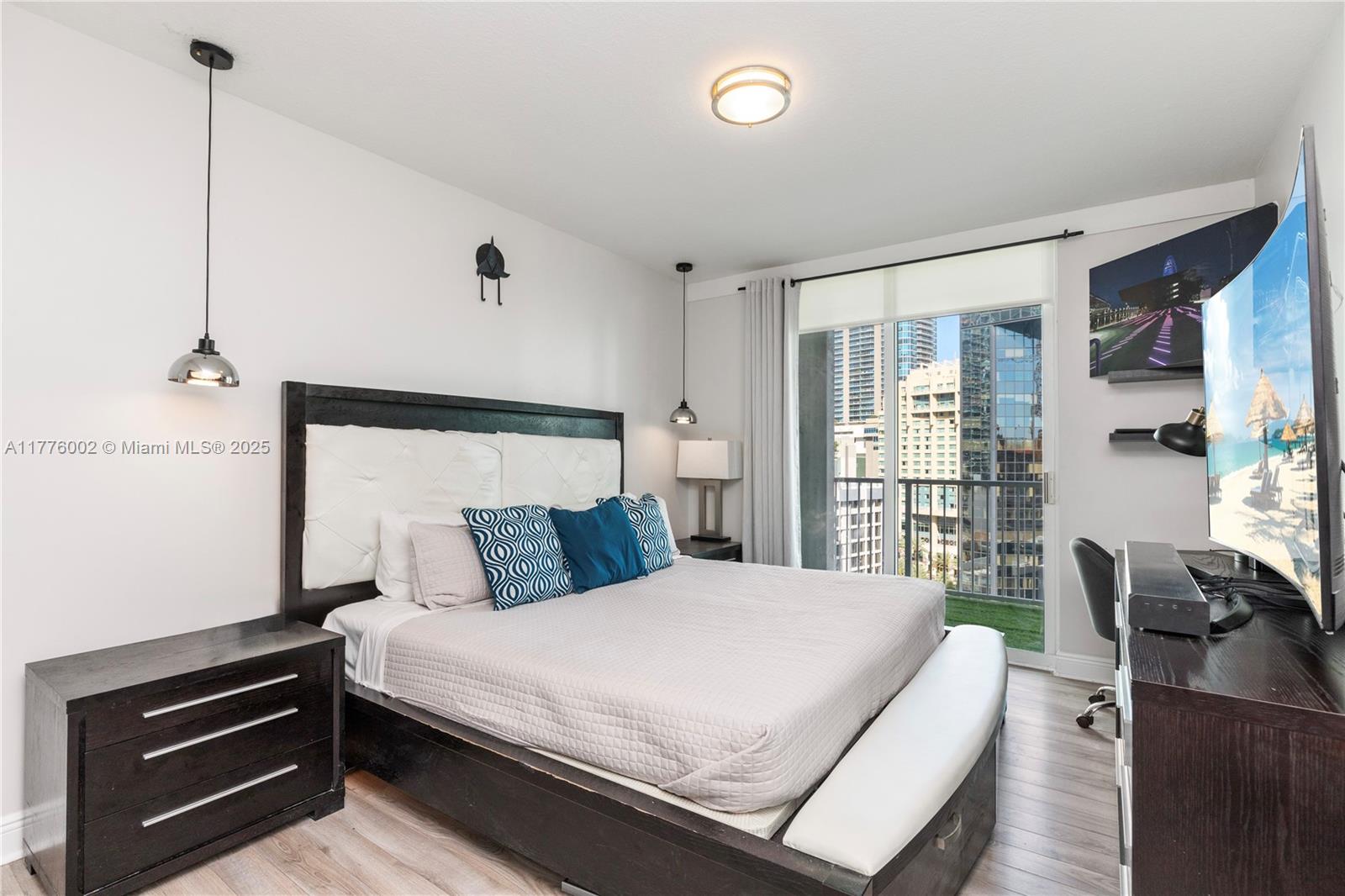 VUE AT BRICKELL CONDO - Residential