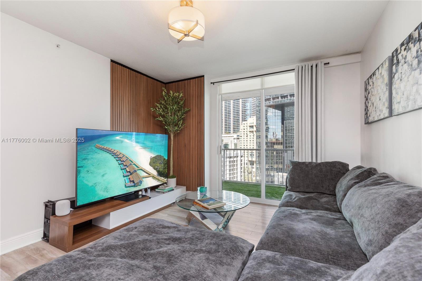 VUE AT BRICKELL CONDO - Residential