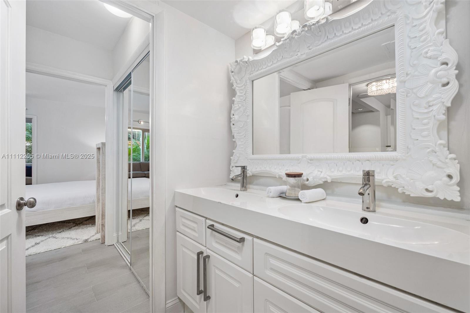 RONEY PALACE CONDO - Residential Lease