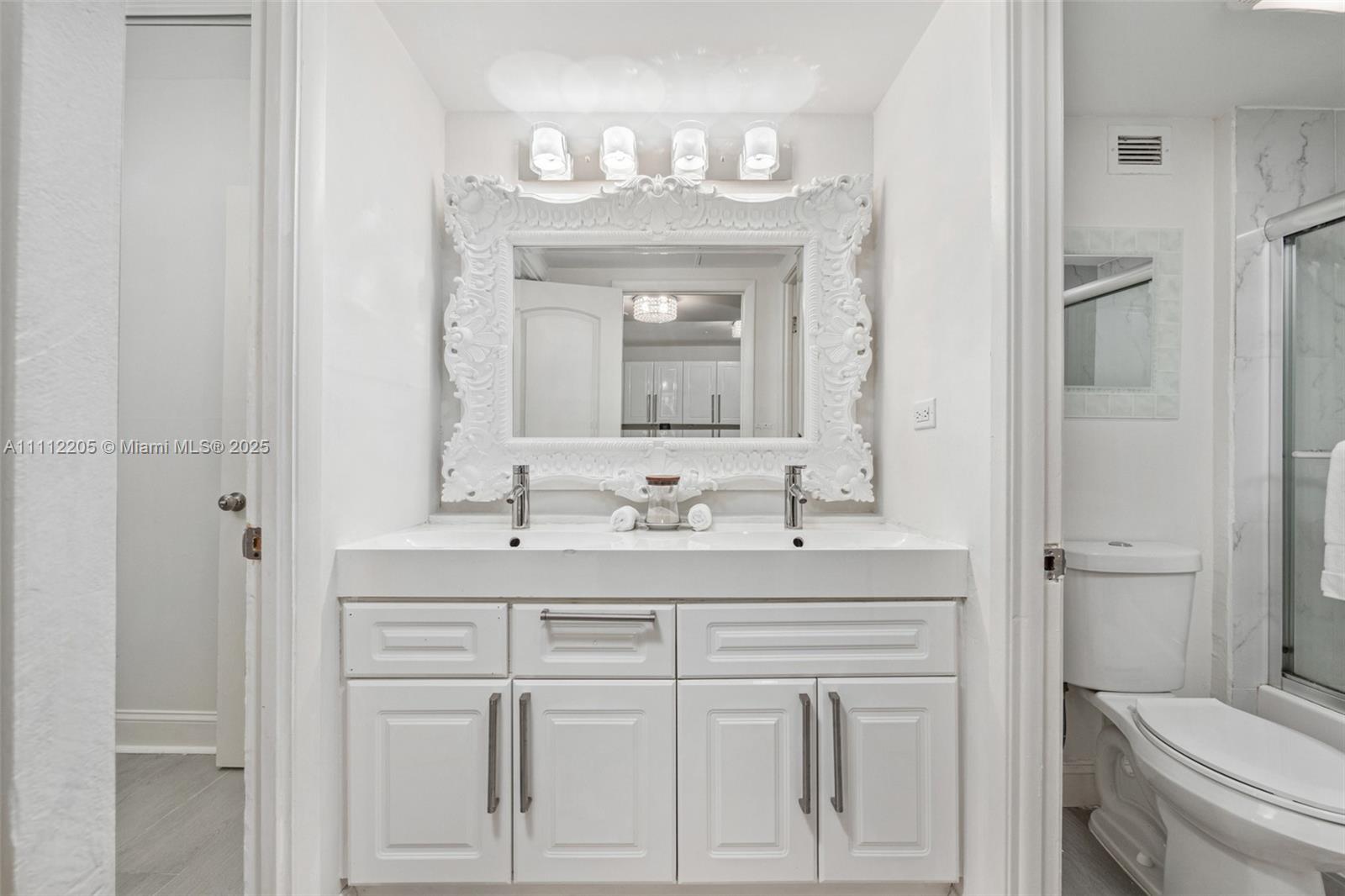 RONEY PALACE CONDO - Residential Lease