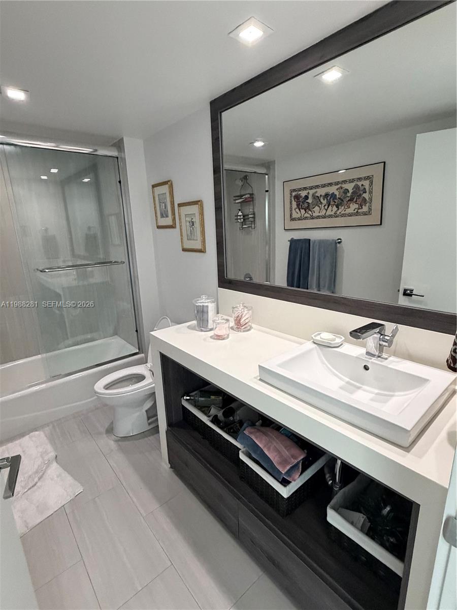 BRISTOL TOWER CONDO - Residential