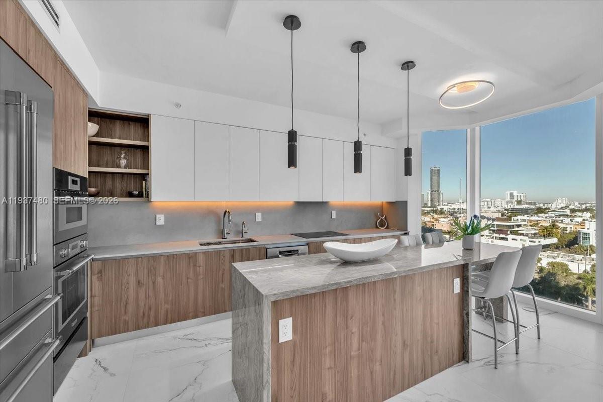 PORTOFINO TOWER CONDO - Residential