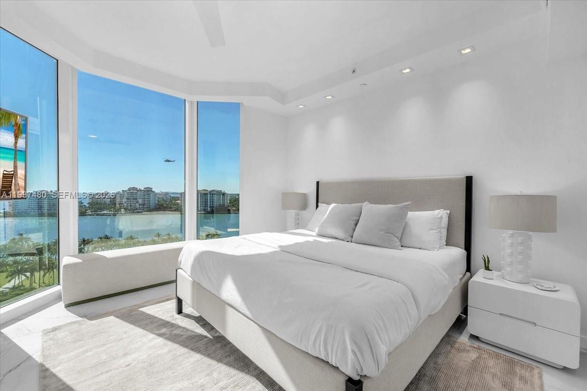 PORTOFINO TOWER CONDO - Residential