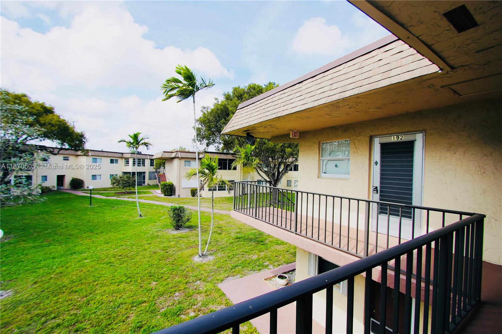 LAKESIDE VILLAGE CONDO 6 - Residential