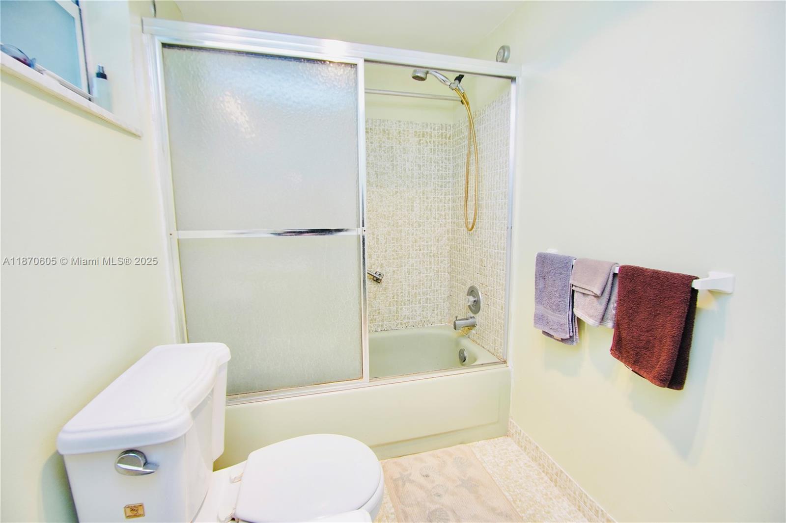 LAKESIDE VILLAGE CONDO 6 - Residential