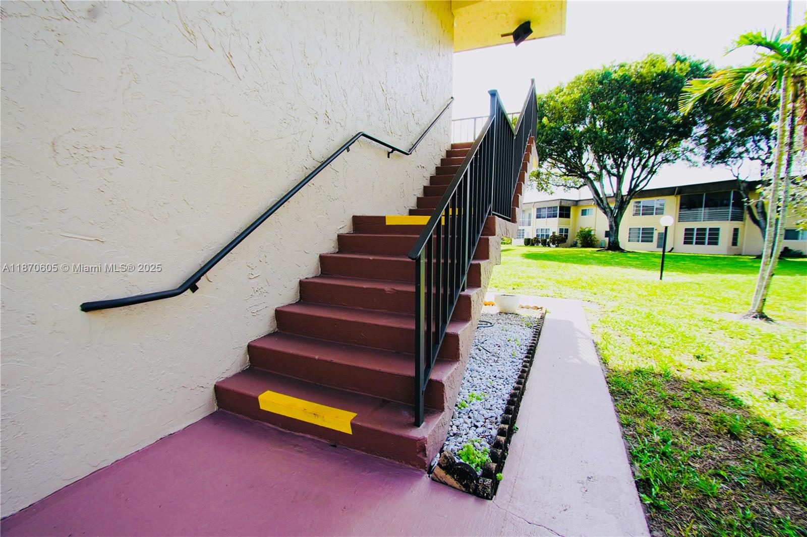 LAKESIDE VILLAGE CONDO 6 - Residential