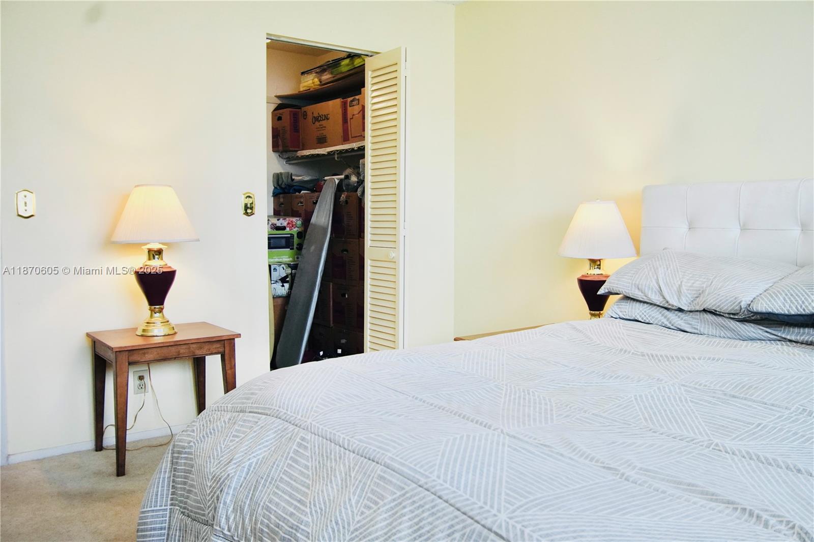 LAKESIDE VILLAGE CONDO 6 - Residential