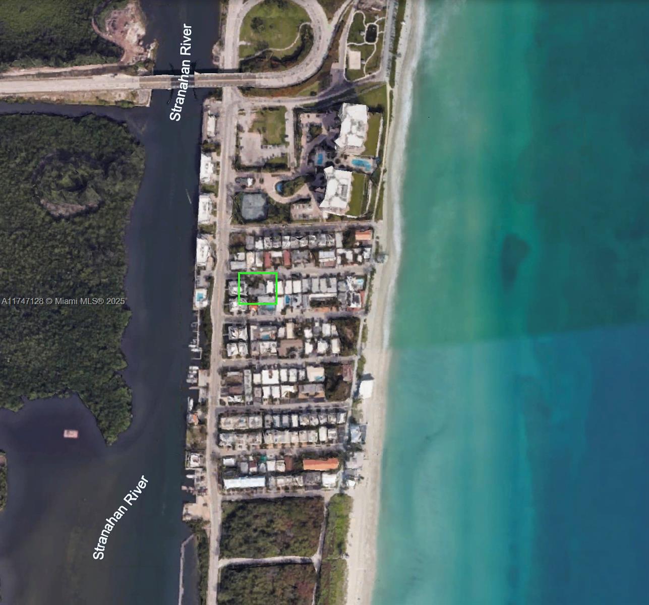 Unique opportunity! Two adjoining lots just steps from the beach, perfect for building the home of your dreams or even two beautiful residences. Architect plans are available to facilitate your project.