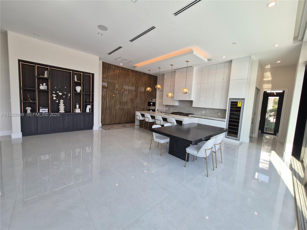 Photo of 4910 NE 27th Ave, Lighthouse Point, FL 33064 (MLS # A11928088)