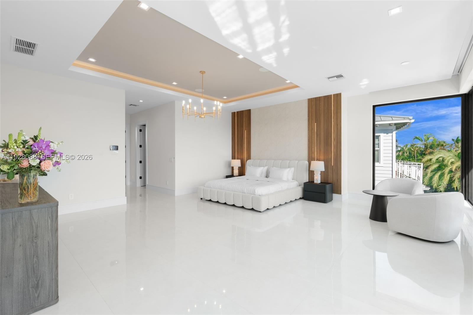 CORAL KEY VILLAS 3RD SEC - Residential