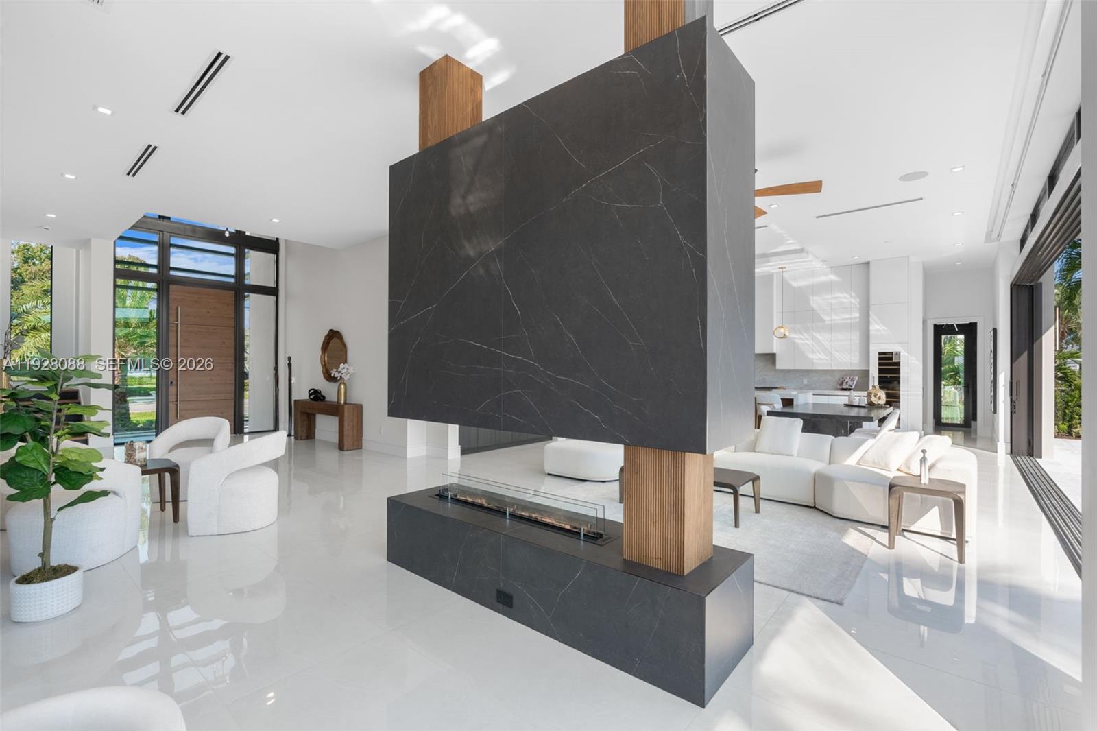 CORAL KEY VILLAS 3RD SEC - Residential