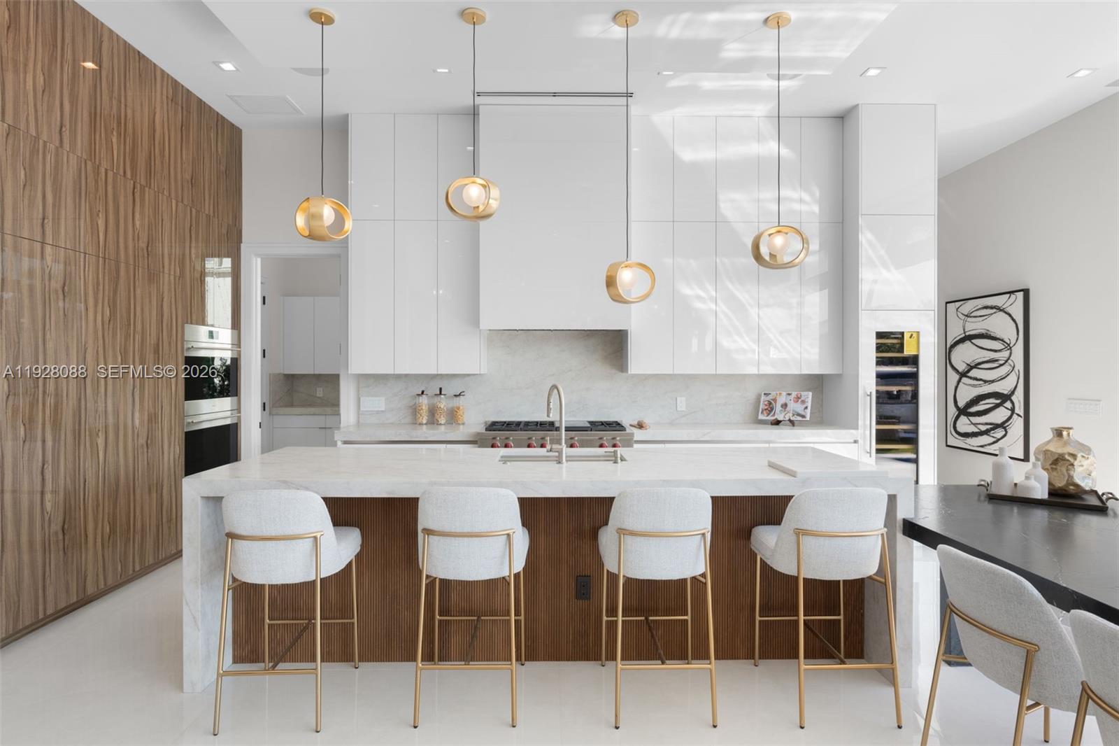 CORAL KEY VILLAS 3RD SEC - Residential