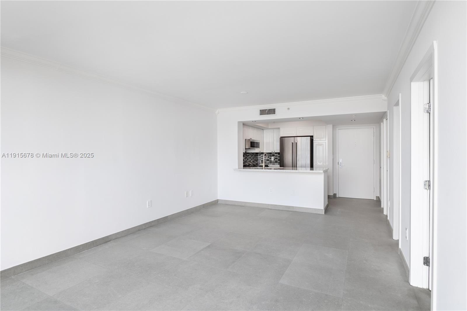 SUNSET HARBOUR SOUTH COND - Residential Lease