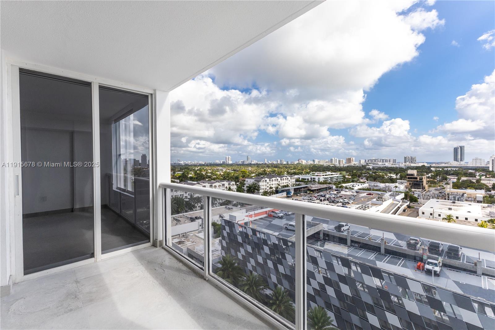 SUNSET HARBOUR SOUTH COND - Residential Lease