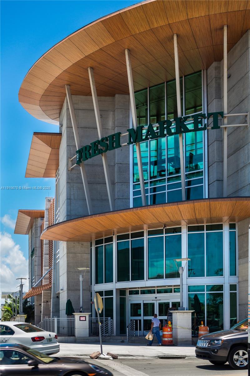 SUNSET HARBOUR SOUTH COND - Residential Lease